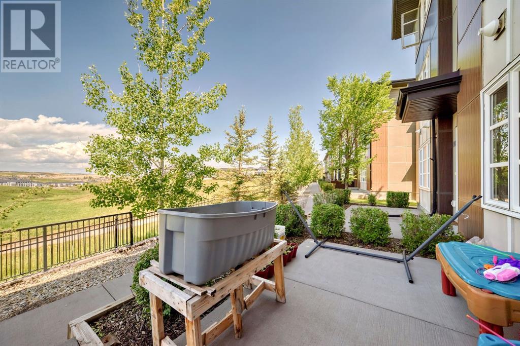 Single Family House for Sale in  Evansridge Park NW Evanston Calgary 