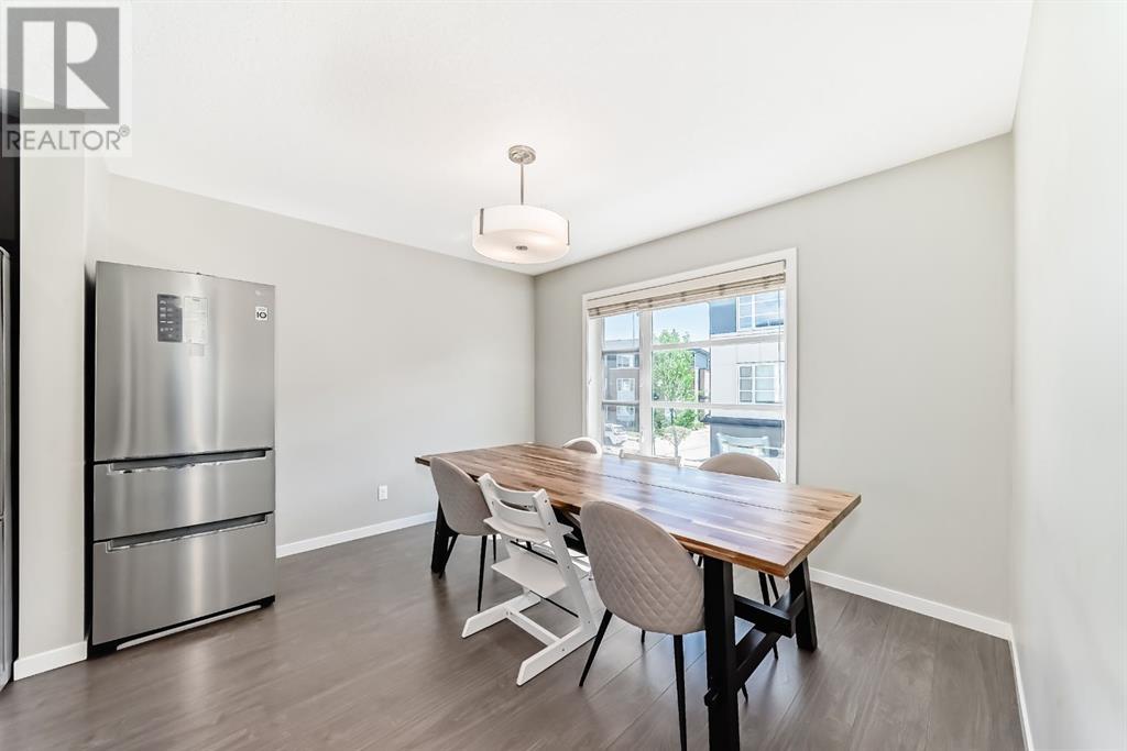 Single Family House for Sale in  Evansridge Park NW Evanston Calgary 