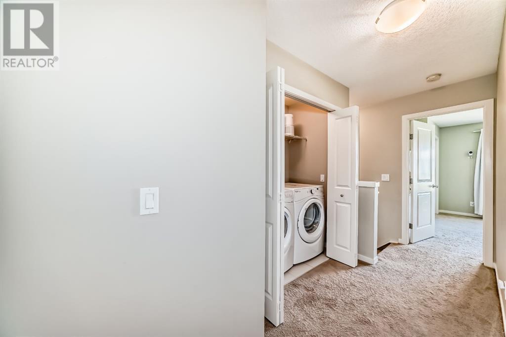 Single Family House for Sale in  Evansridge Park NW Evanston Calgary 