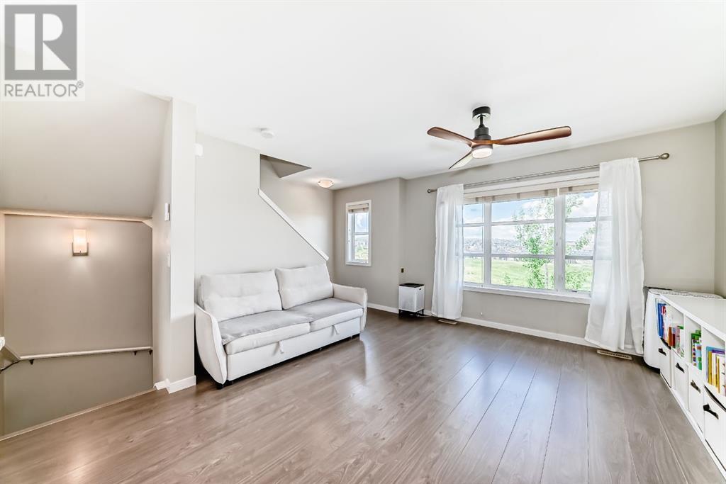 Single Family House for Sale in  Evansridge Park NW Evanston Calgary 