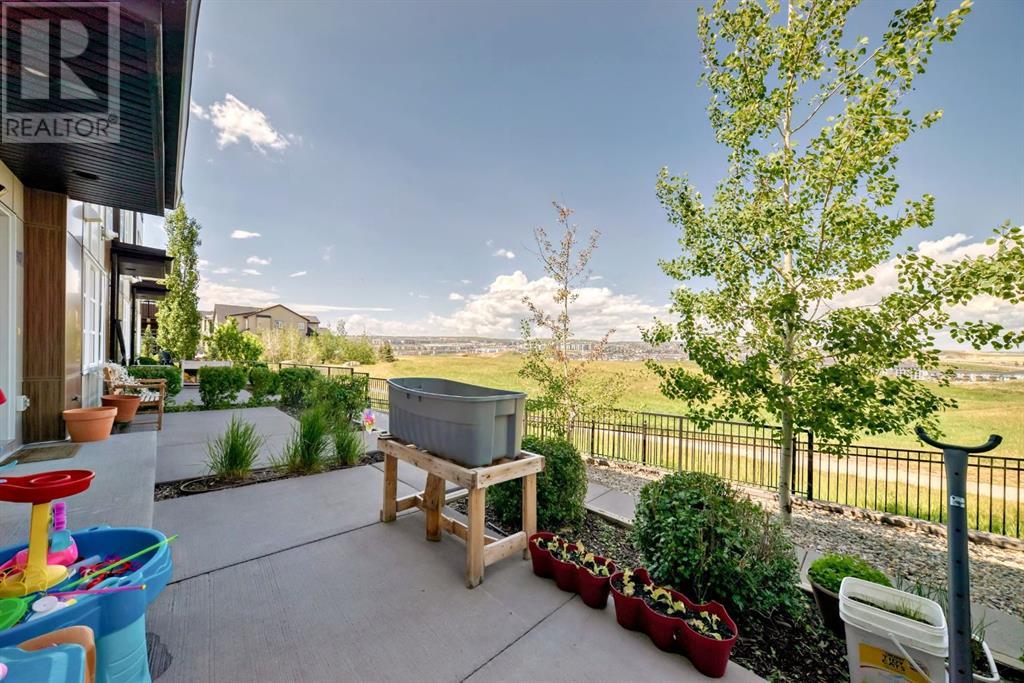 Single Family House for Sale in  Evansridge Park NW Evanston Calgary 