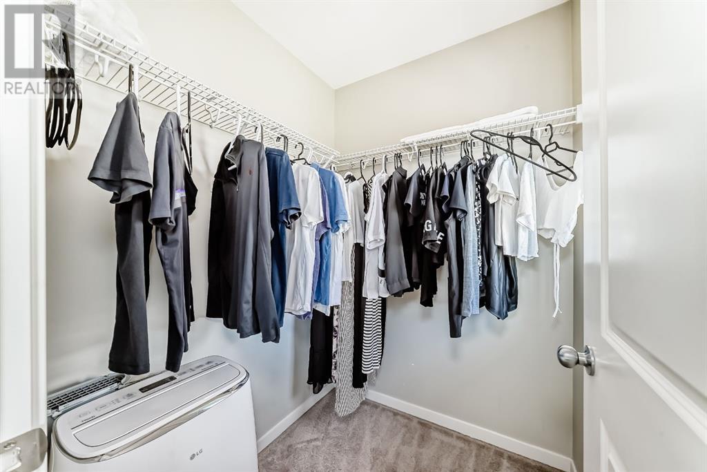 Single Family House for Sale in  Evansridge Park NW Evanston Calgary 