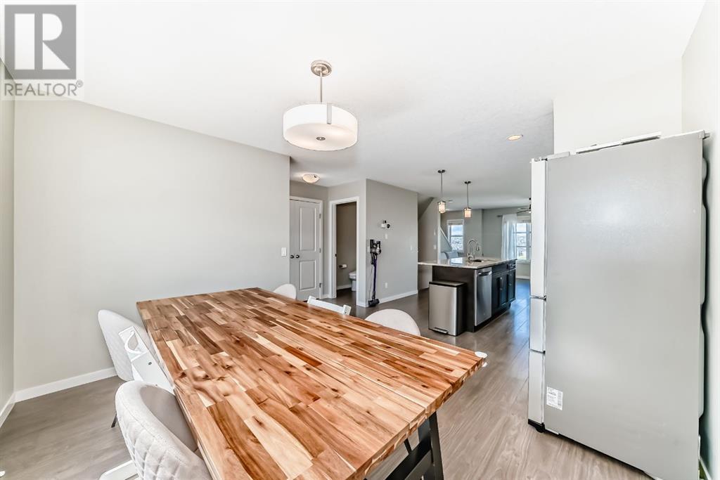 Single Family House for Sale in  Evansridge Park NW Evanston Calgary 