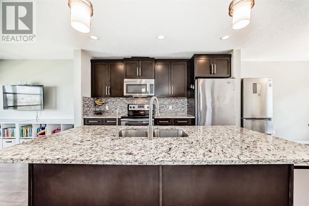 Single Family House for Sale in  Evansridge Park NW Evanston Calgary 