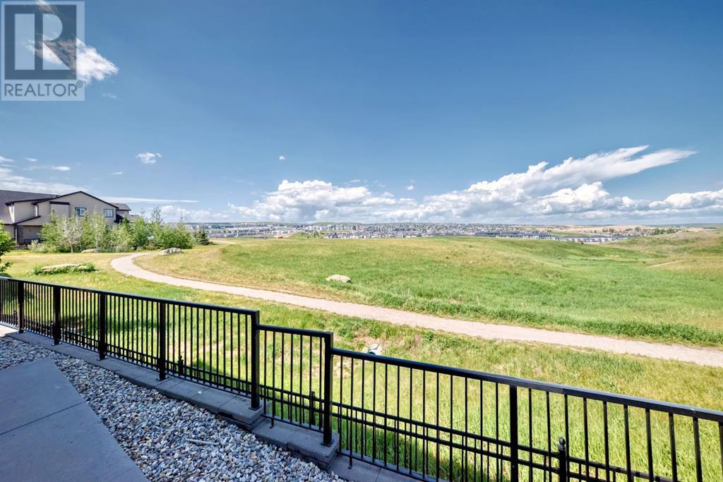 Single Family House for Sale in  Evansridge Park NW Evanston Calgary 