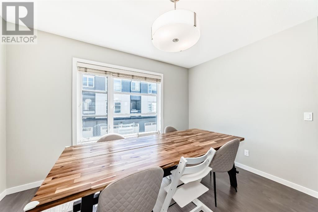 Single Family House for Sale in  Evansridge Park NW Evanston Calgary 