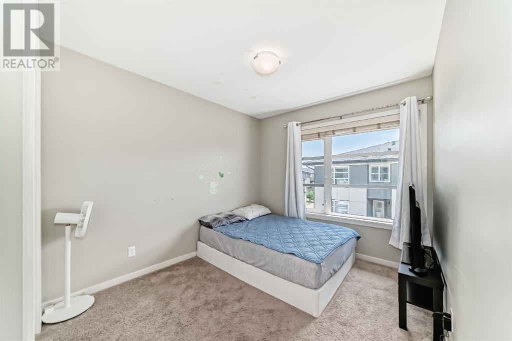 Single Family House for Sale in  Evansridge Park NW Evanston Calgary 