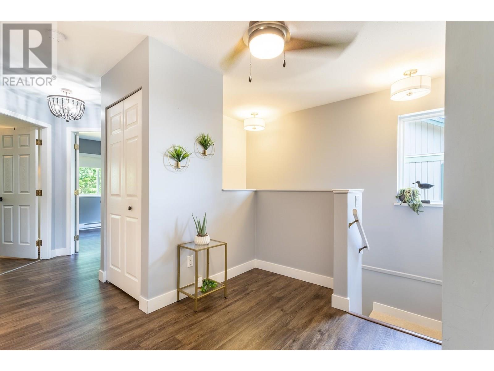 53 735 PARK ROAD, Gibsons