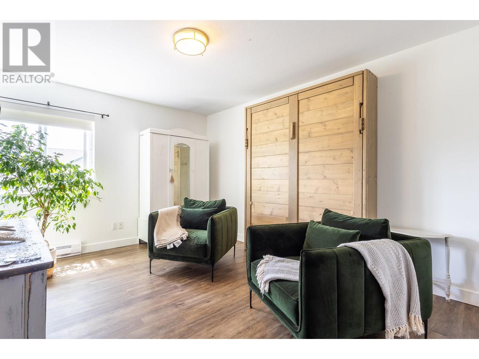 53 735 PARK ROAD, Gibsons