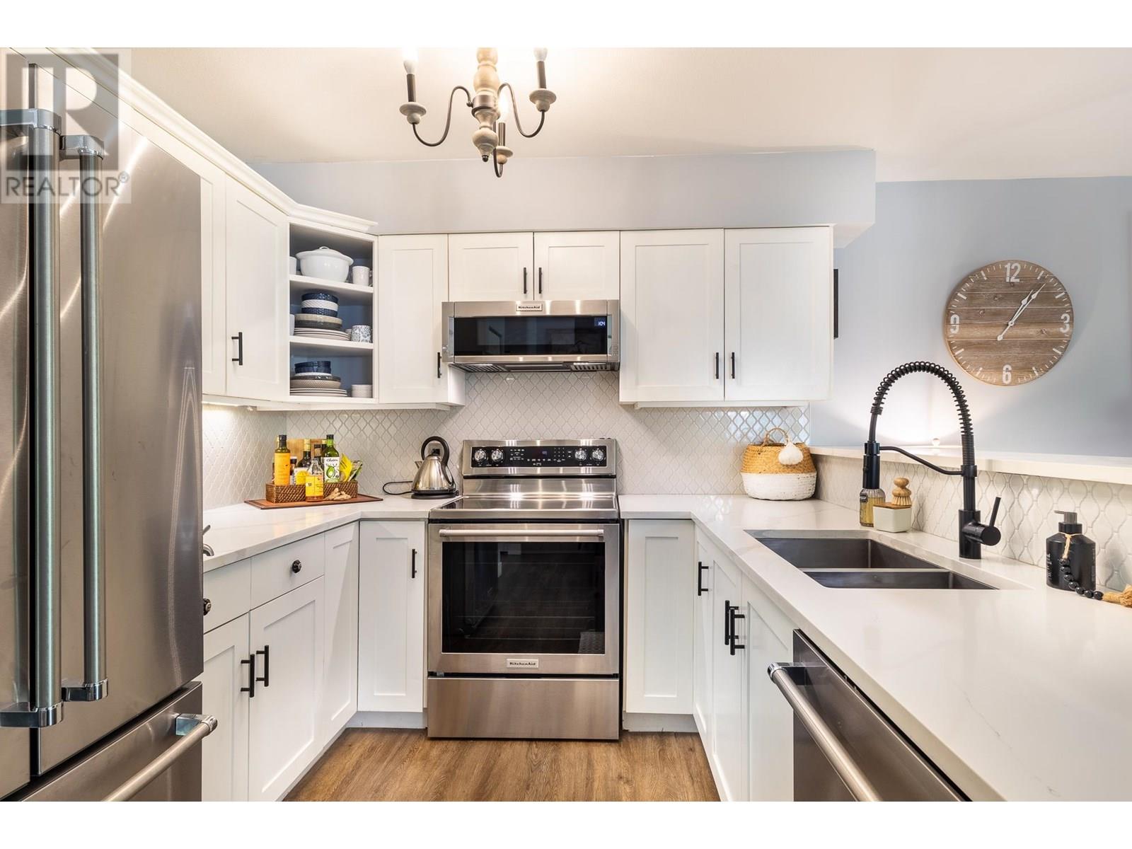 53 735 PARK ROAD, Gibsons