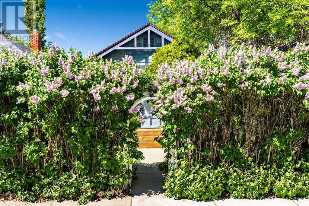 Single Family House Bungalow for Sale in   Avenue NW Capitol Hill Calgary 
