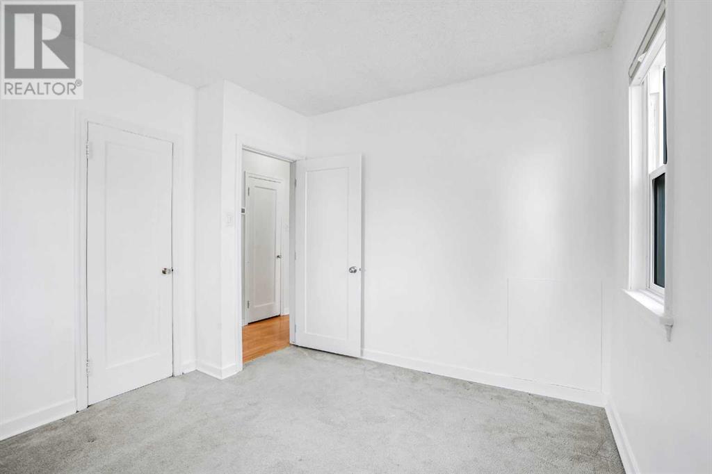 Single Family House Bungalow for Sale in   Avenue NE Winston Heights/Mountview Calgary 