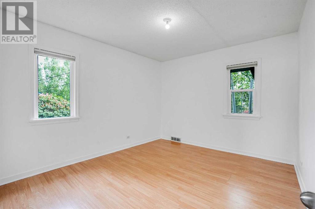 Single Family House Bungalow for Sale in   Avenue NE Winston Heights/Mountview Calgary 