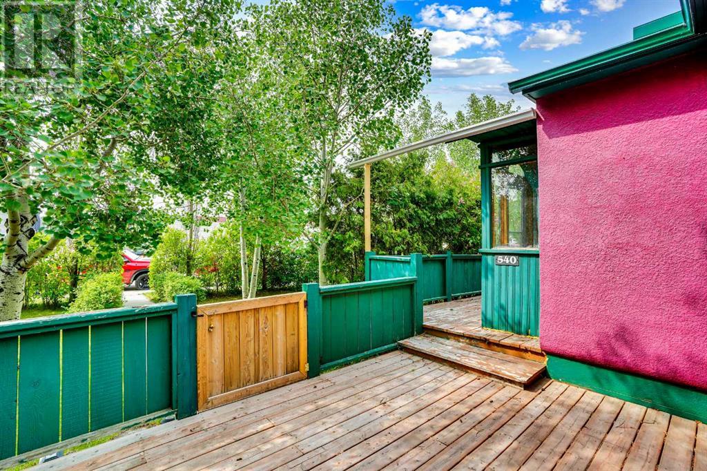 Single Family House Bungalow for Sale in   Avenue NE Winston Heights/Mountview Calgary 