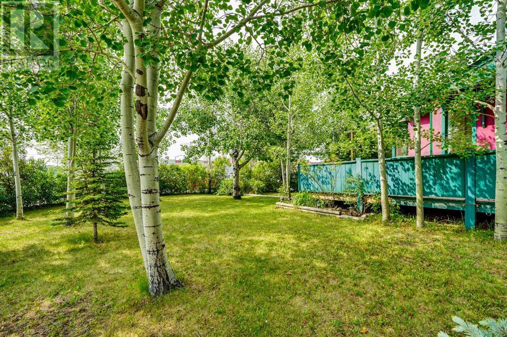 Single Family House Bungalow for Sale in   Avenue NE Winston Heights/Mountview Calgary 