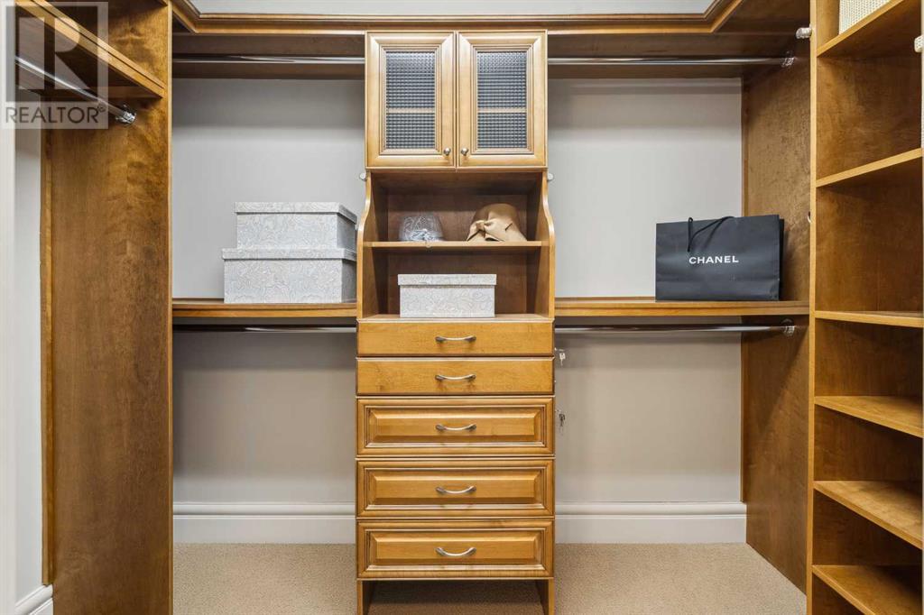 Single Family House for Sale in    Street SW Eau Claire Calgary 