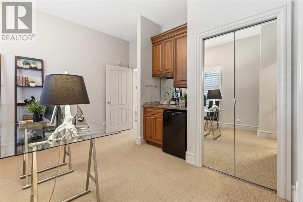 Single Family House for Sale in    Street SW Eau Claire Calgary 