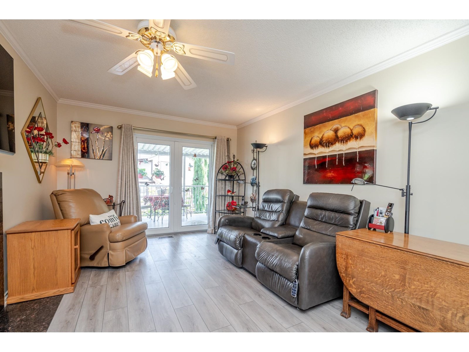 Photo 8 of 9262 213 Street, Langley BC