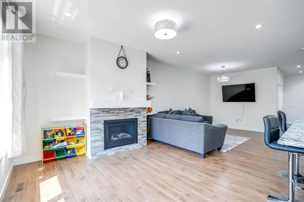 Single Family House for Sale in  Nolanhurst Crescent NW Nolan Hill Calgary 