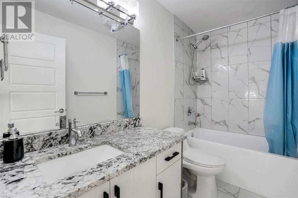 Single Family House for Sale in  Nolanhurst Crescent NW Nolan Hill Calgary 