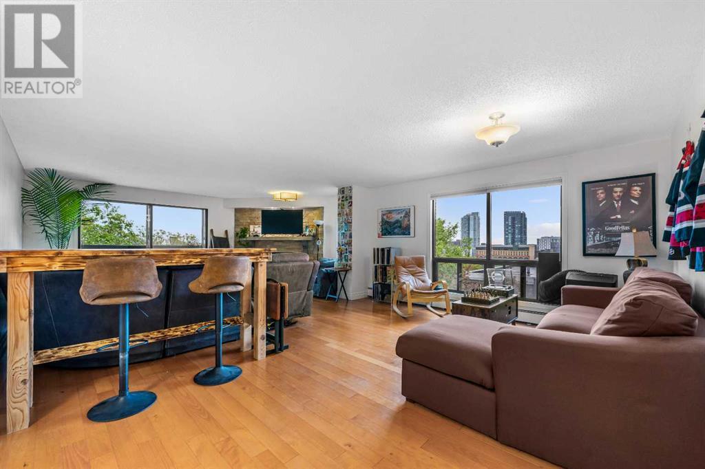 Single Family House for Sale in   Meredith Road NE Crescent Heights Calgary 