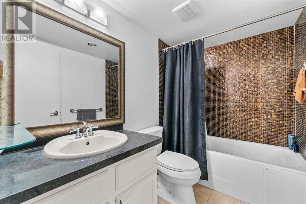Single Family House for Sale in   Meredith Road NE Crescent Heights Calgary 