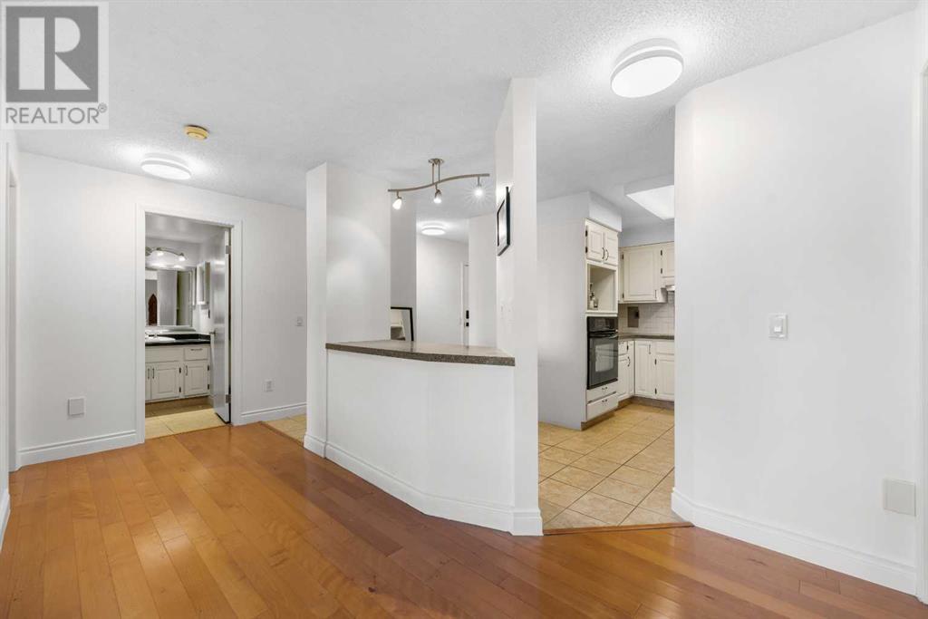 Single Family House for Sale in   Meredith Road NE Crescent Heights Calgary 