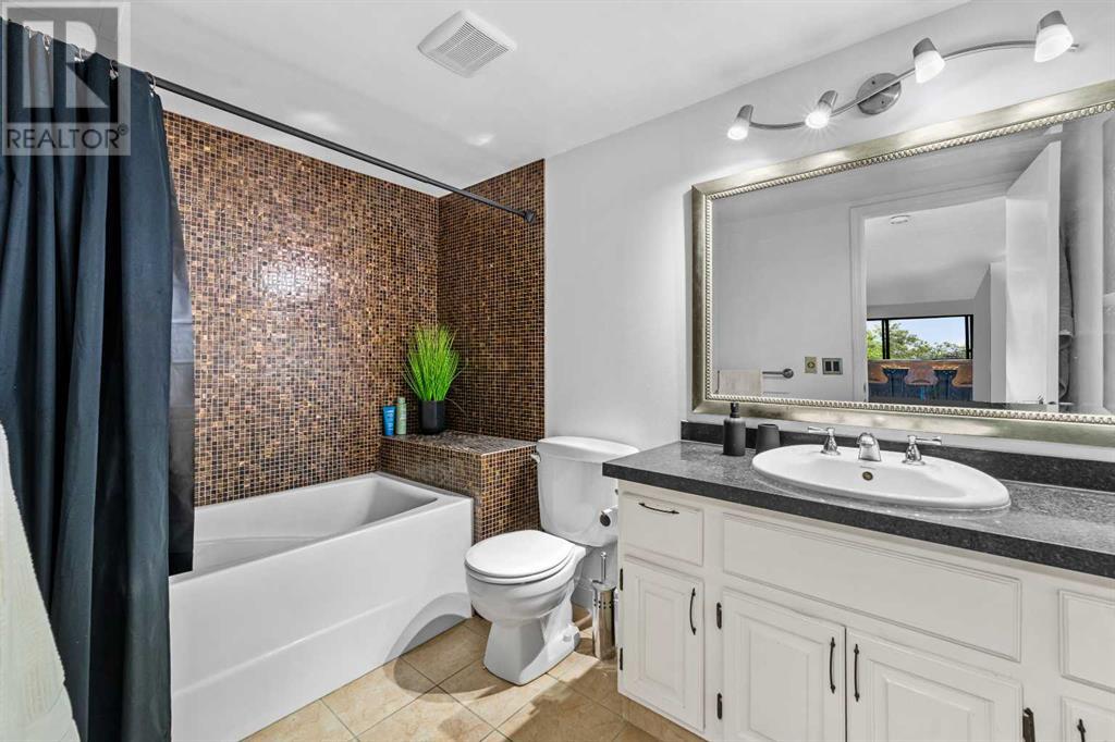 Single Family House for Sale in   Meredith Road NE Crescent Heights Calgary 