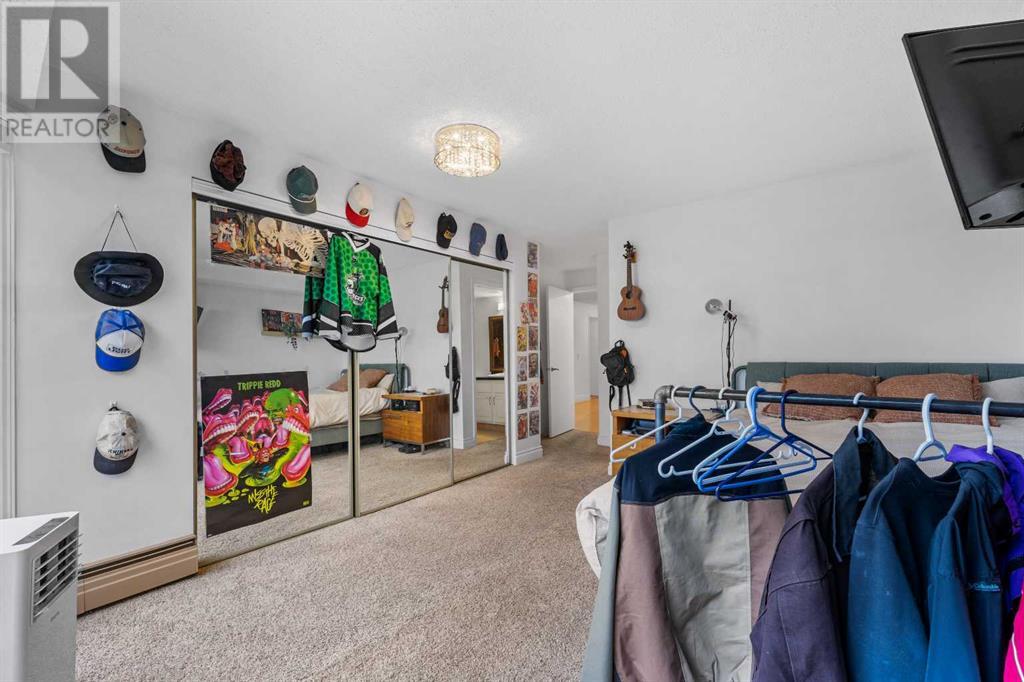 Single Family House for Sale in   Meredith Road NE Crescent Heights Calgary 