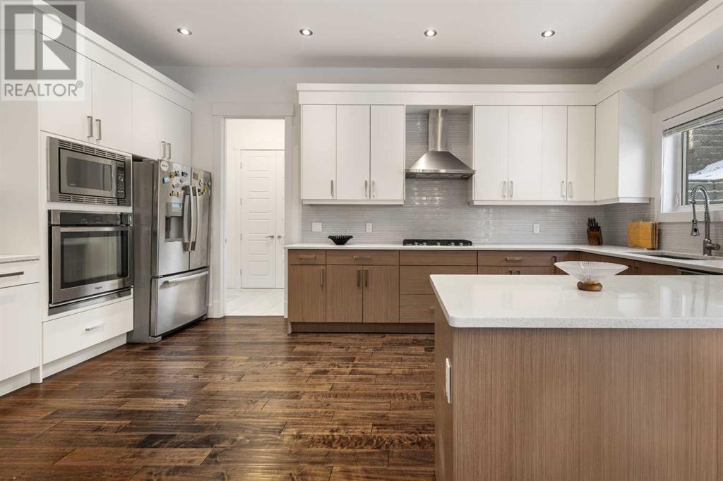 Single Family House for Sale in  Elkton Way SW Springbank Hill Calgary 