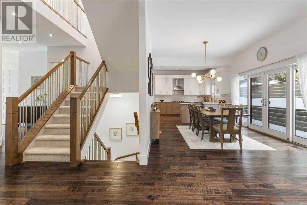 Single Family House for Sale in  Elkton Way SW Springbank Hill Calgary 