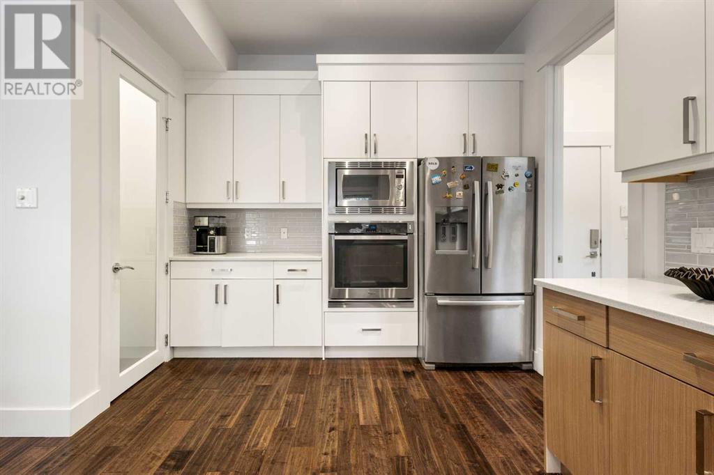 Single Family House for Sale in  Elkton Way SW Springbank Hill Calgary 
