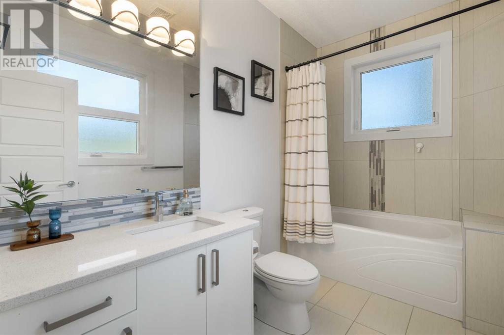 Single Family House for Sale in  Elkton Way SW Springbank Hill Calgary 