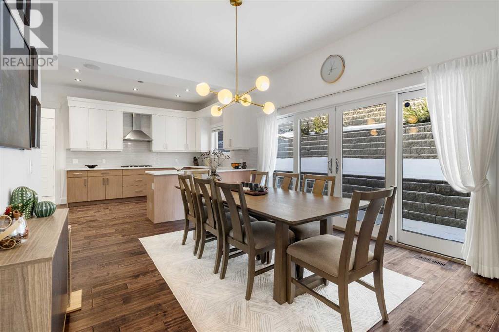 Single Family House for Sale in  Elkton Way SW Springbank Hill Calgary 