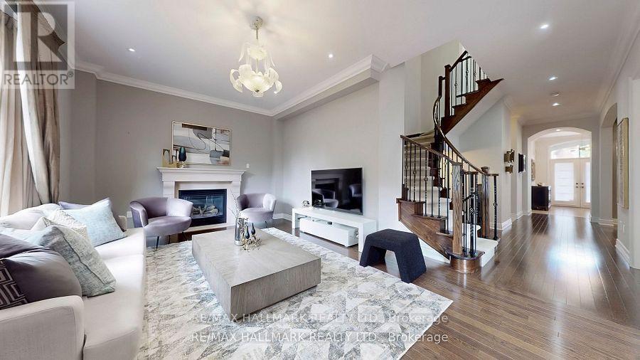 Single Family House for Sale in  SIR STEVENS DRIVE Vaughan (Patterson) 