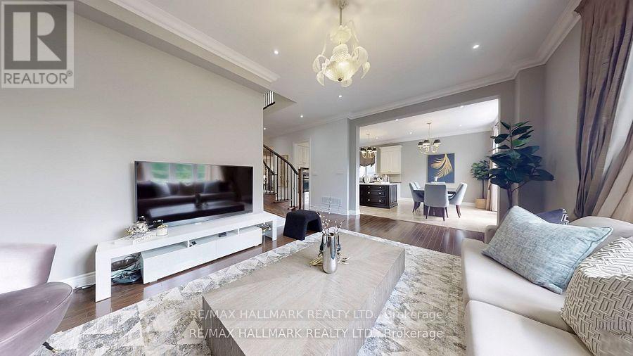 Single Family House for Sale in  SIR STEVENS DRIVE Vaughan (Patterson) 