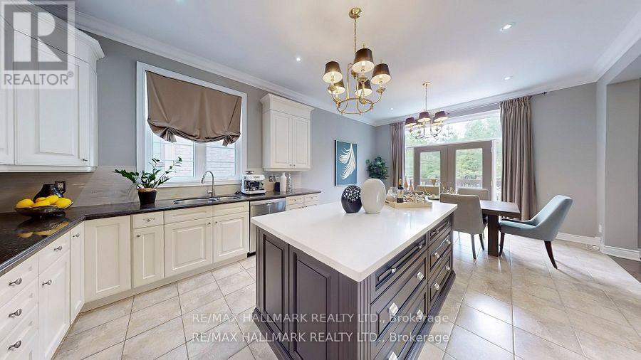 Single Family House for Sale in  SIR STEVENS DRIVE Vaughan (Patterson) 