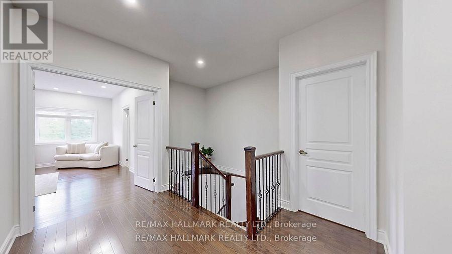 Single Family House for Sale in  SIR STEVENS DRIVE Vaughan (Patterson) 