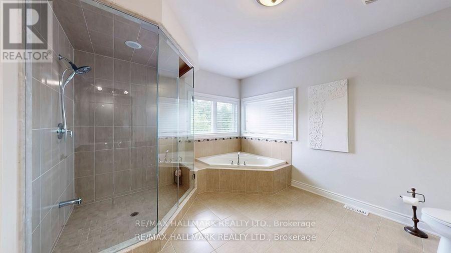 Single Family House for Sale in  SIR STEVENS DRIVE Vaughan (Patterson) 