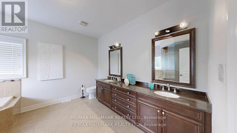 Single Family House for Sale in  SIR STEVENS DRIVE Vaughan (Patterson) 