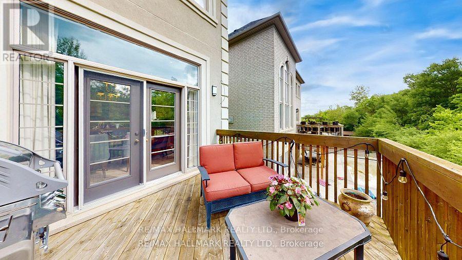 Single Family House for Sale in  SIR STEVENS DRIVE Vaughan (Patterson) 
