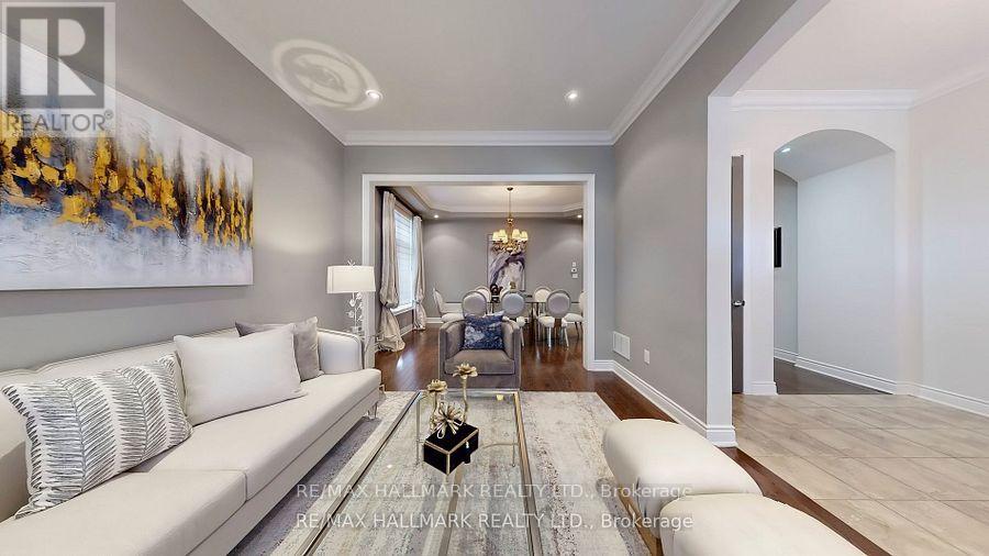 Single Family House for Sale in  SIR STEVENS DRIVE Vaughan (Patterson) 