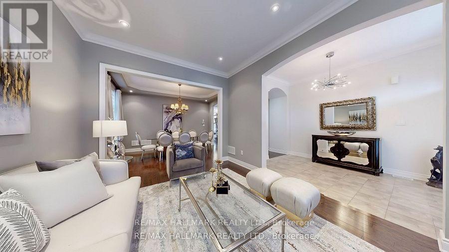 Single Family House for Sale in  SIR STEVENS DRIVE Vaughan (Patterson) 