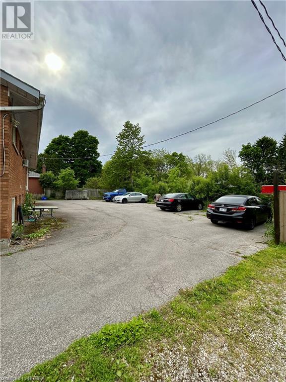 Photo 8 of 115 Baldwin Avenue, Brantford ON