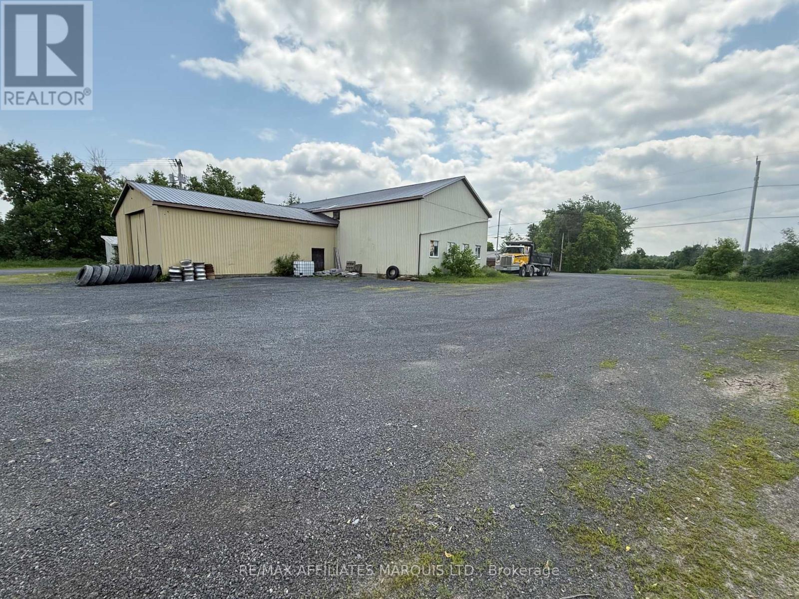 Photo 5 of 17295 Valade Road, South Stormont ON