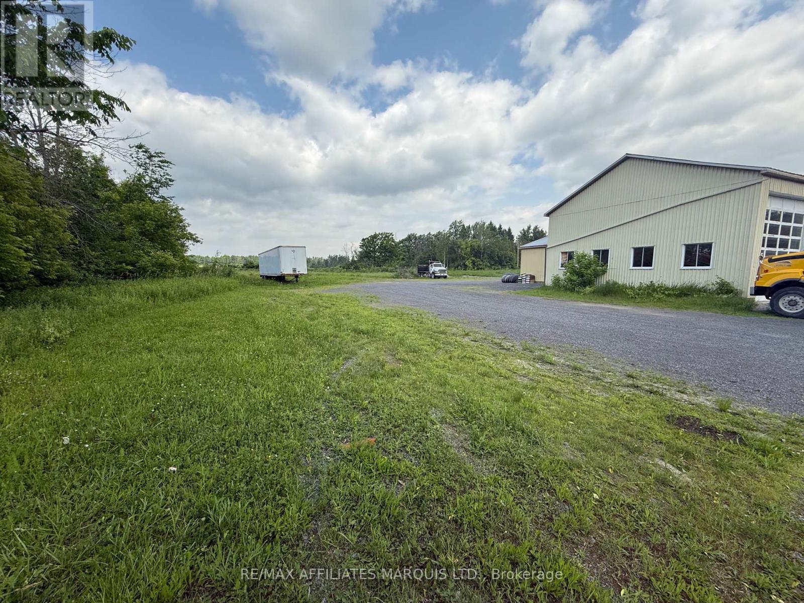 Photo 12 of 17295 Valade Road, South Stormont ON