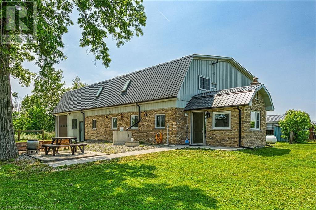 Photo 25 of 617 Eighth Road E, Stoney Creek ON