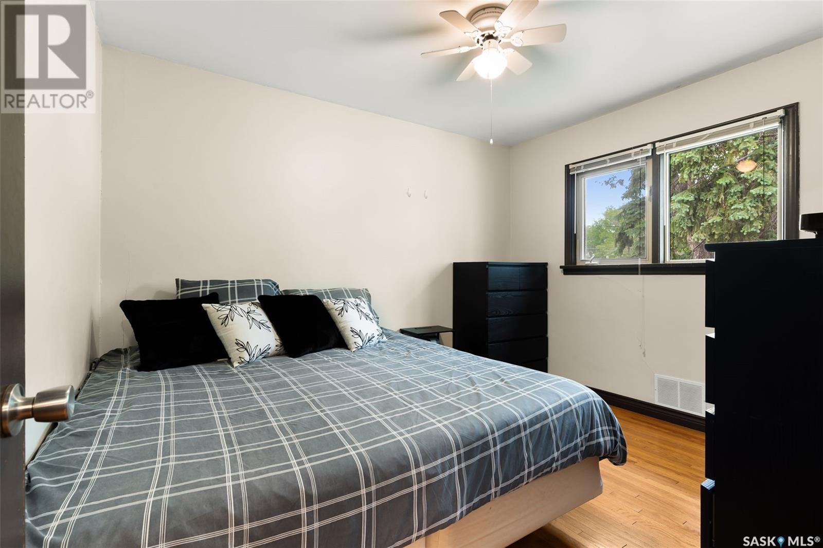 Single Family House Bungalow for Sale in  ROYAL STREET Regina 