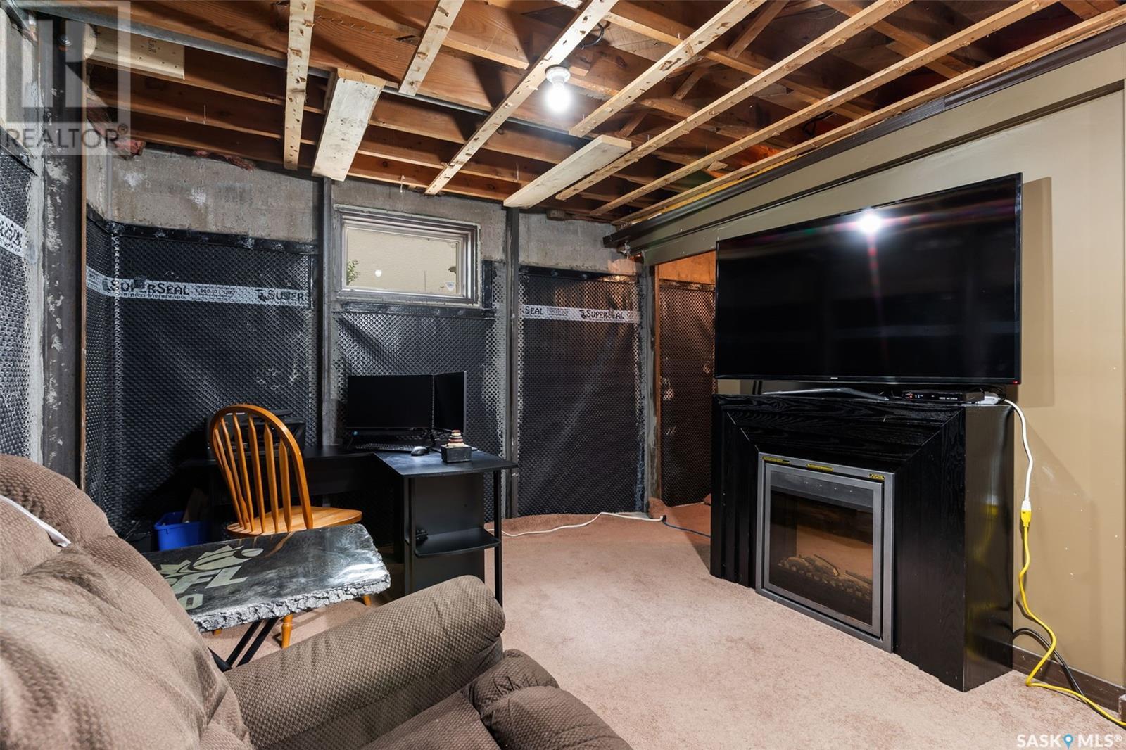 Single Family House Bungalow for Sale in  ROYAL STREET Regina 