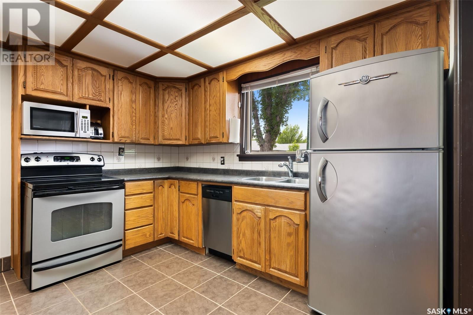 Single Family House Bungalow for Sale in  ROYAL STREET Regina 